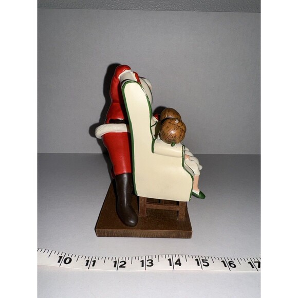 Norman Rockwell Collection - Santa Looking at Sleeping Children - Picture 4 of 6